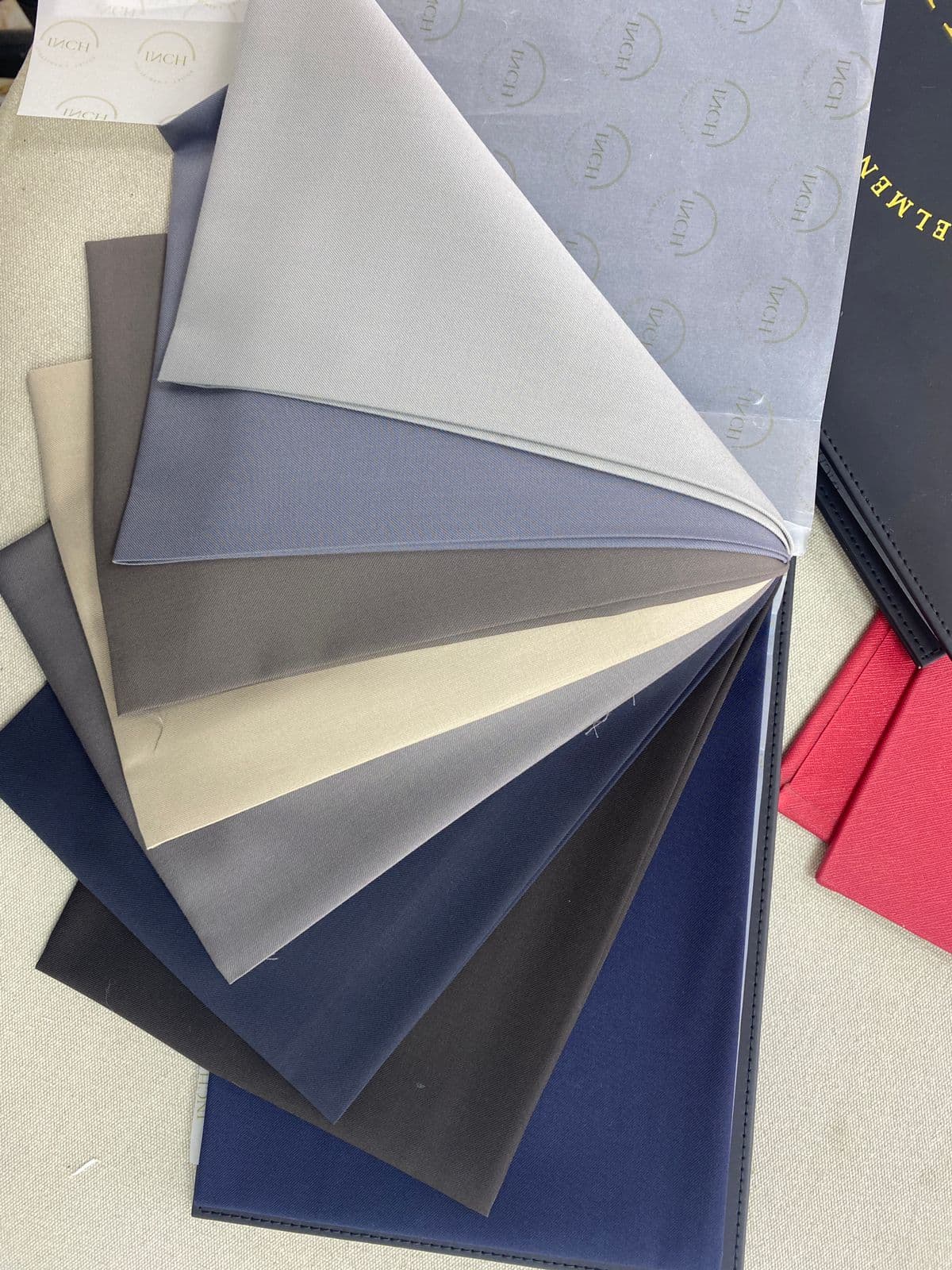 أقمشة فاخرة