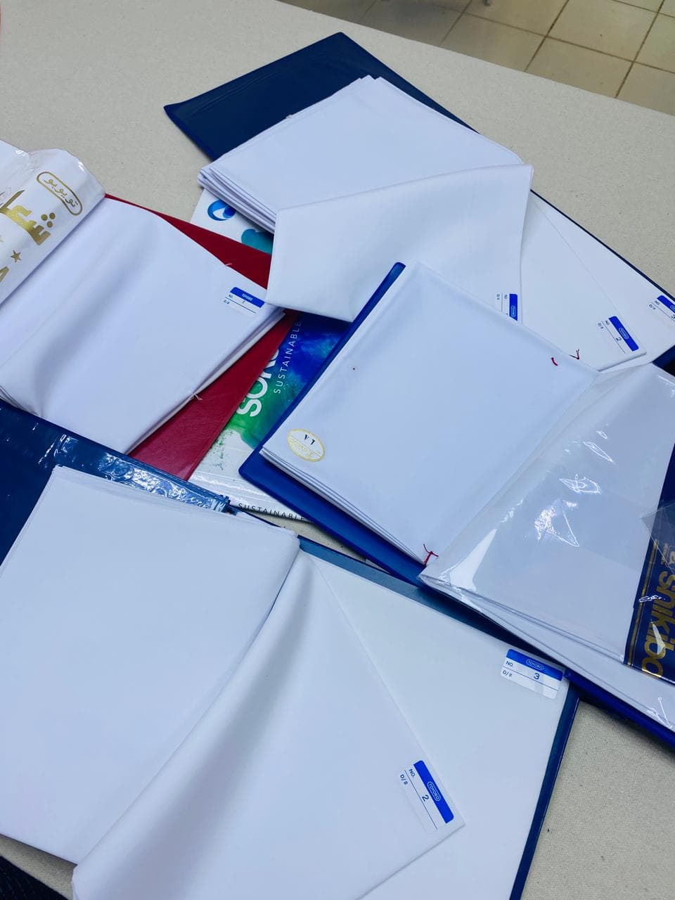 أقمشة فاخرة